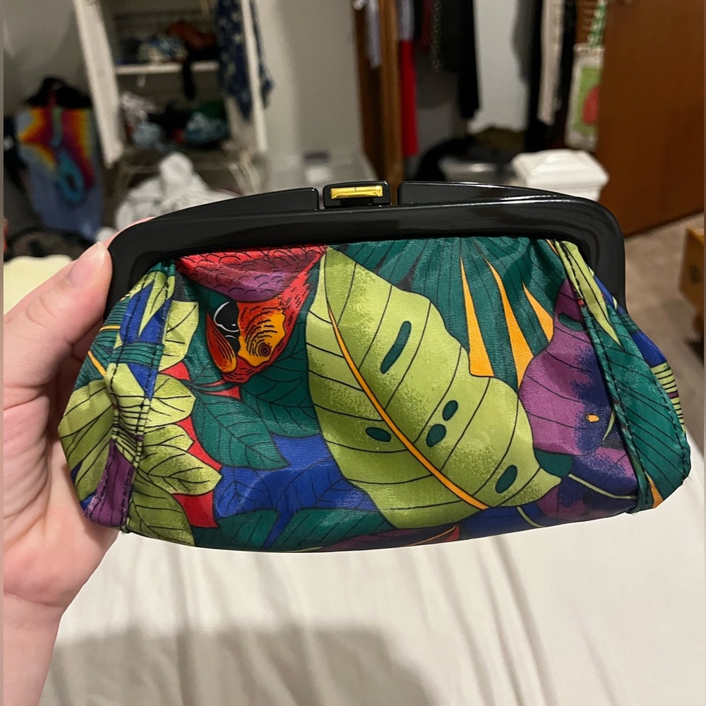80s Vintage Tropical Makeup Bag Clutch Parrot Plastic Framed Snap